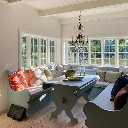 Thatched Idyll Close To The Sea In * Liseleje