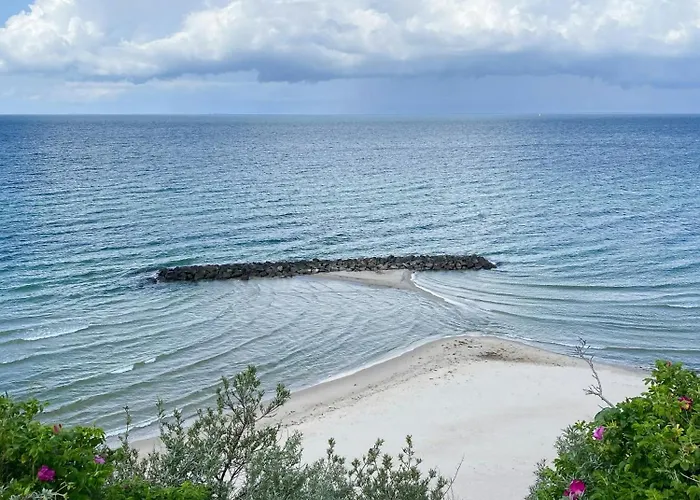Thatched Idyll Close To The Sea In Liseleje